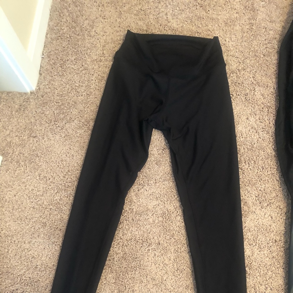 Air lift ALO leggings!